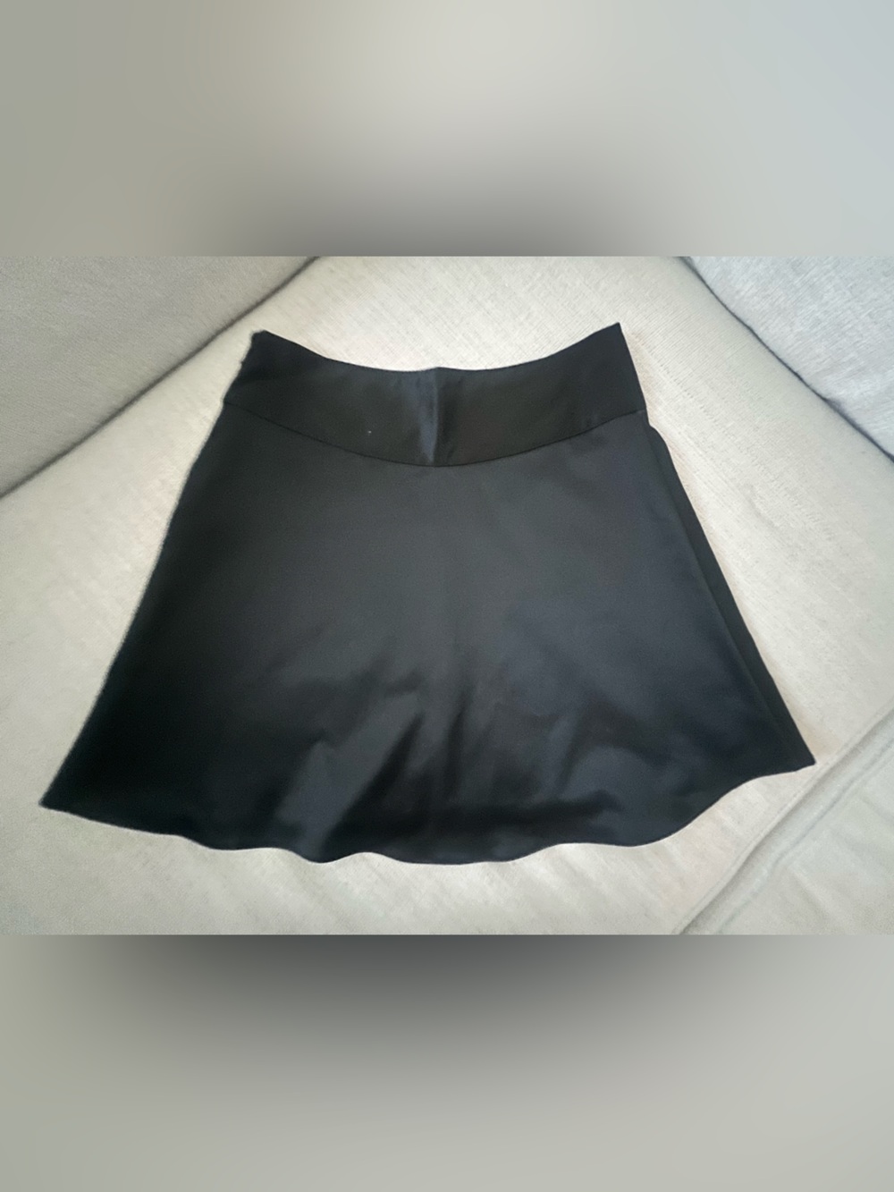 The Limited Black Mini Skirt with Clean Silhouette / Size 0